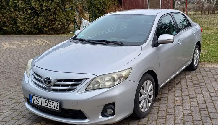 samochody osobowe Toyota Corolla cena 22800 przebieg: 260000, rok produkcji 2011 z Nakło nad Notecią